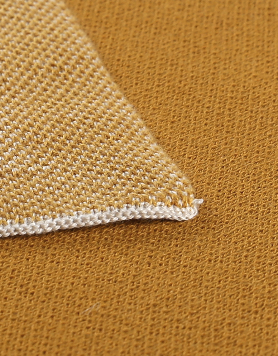 Organic jacquard knitted 100 x 140 cm blanket, ochre