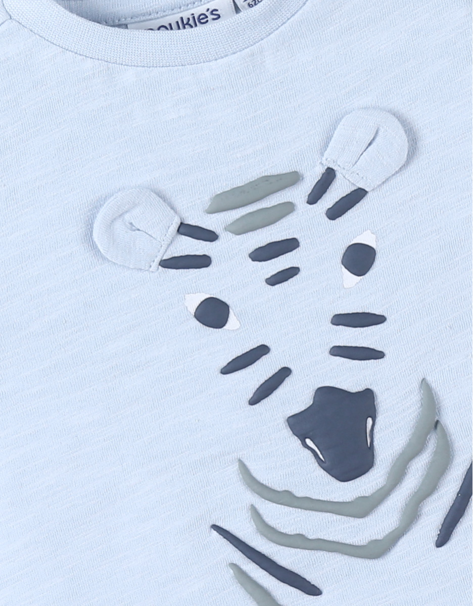 Short-sleeved t-shirtwith zebra print, light blue